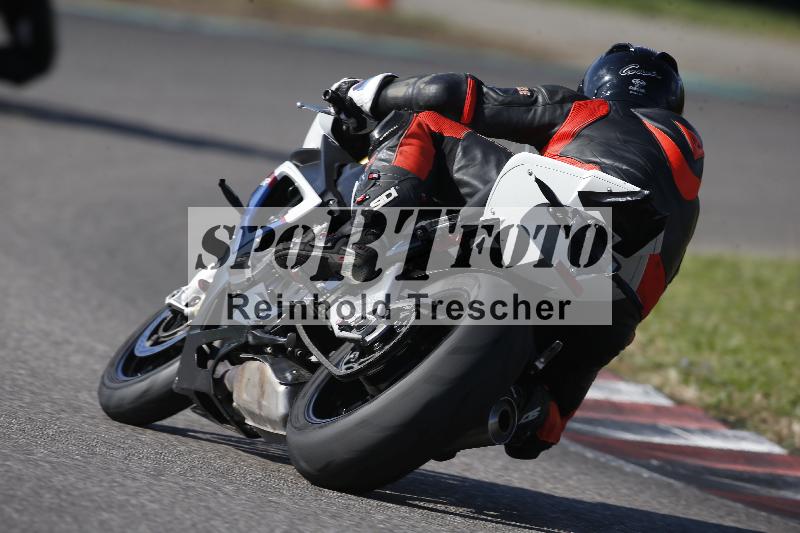 /Archiv-2023/75 29.09.2023 Speer Racing ADR/Gruppe gelb/backside